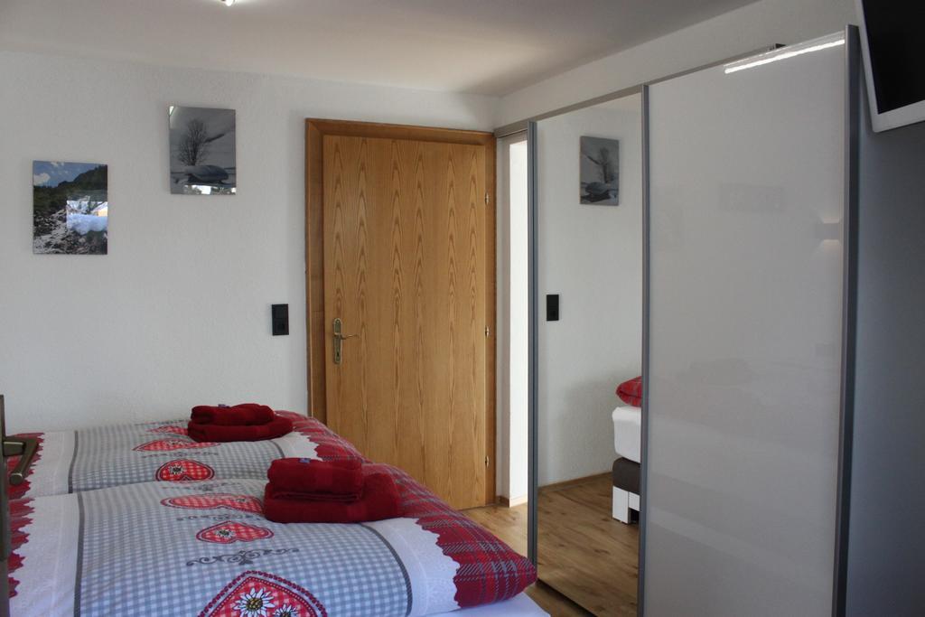 Panorama Appartements Mora Оец Екстериор снимка